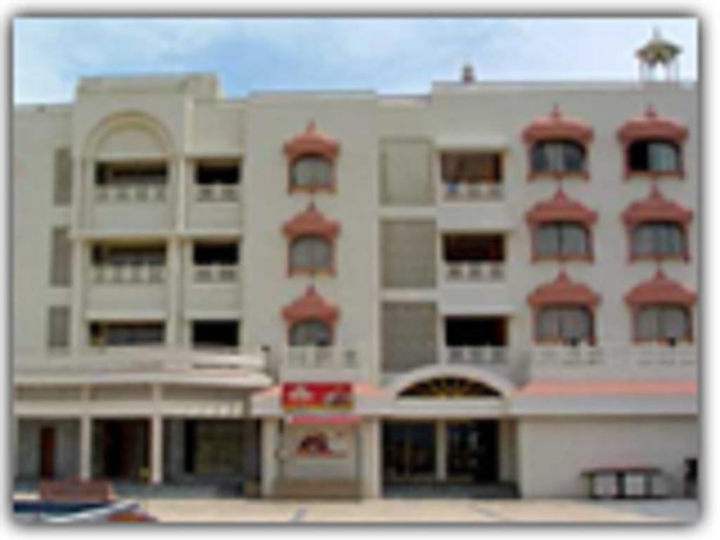 Jabali Palace Hotel Джабалпур Екстериор снимка